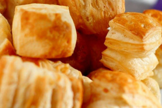 Image of Biscuits, tortillas or criollitos for your mates
